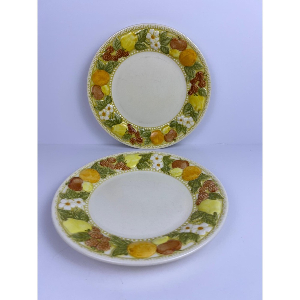 Vintage Della Robbia Metlox Poppytrail Vernon Ware 7.5" Plates Set of 2‎